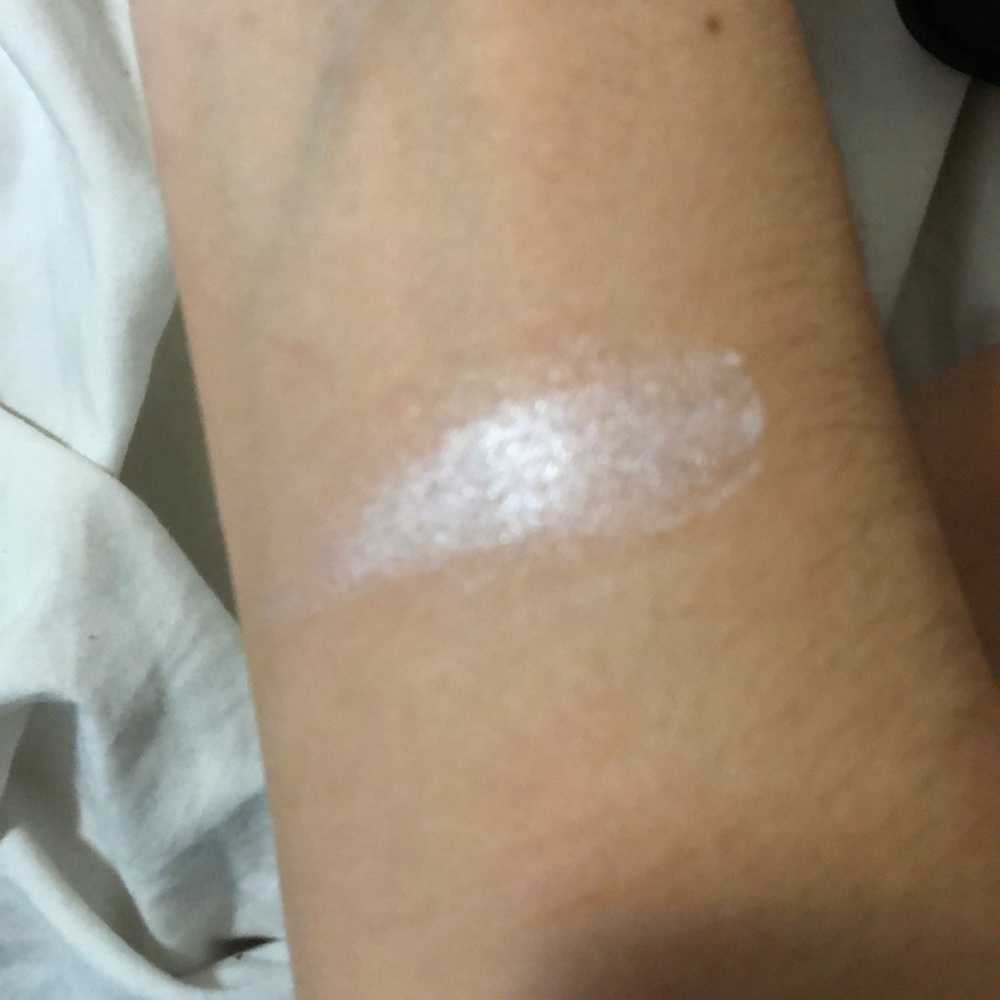 makeup - Picture 3 of 3